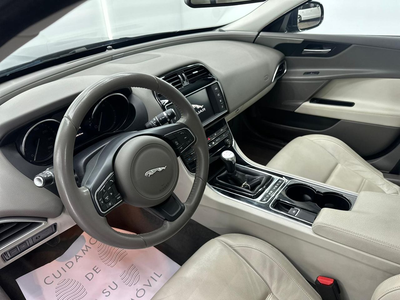 Jaguar XE 2.0 AJ200D Diesel RWD 180cv Portfolio Nacional - 84.000Km - Foto 2 