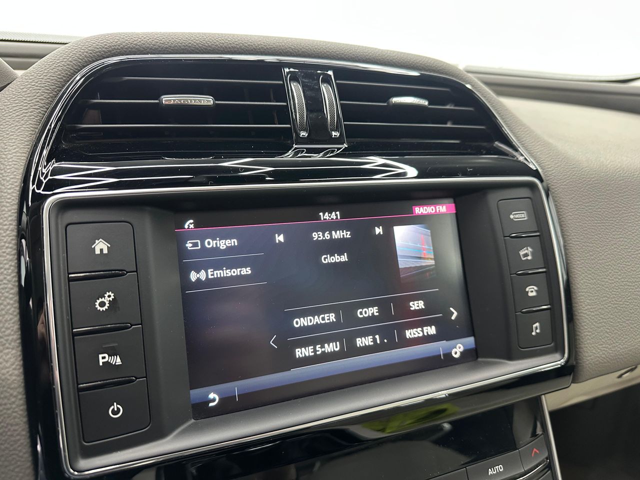 Jaguar XE 2.0 AJ200D Diesel RWD 180cv Portfolio Nacional - 84.000Km - Foto 2 