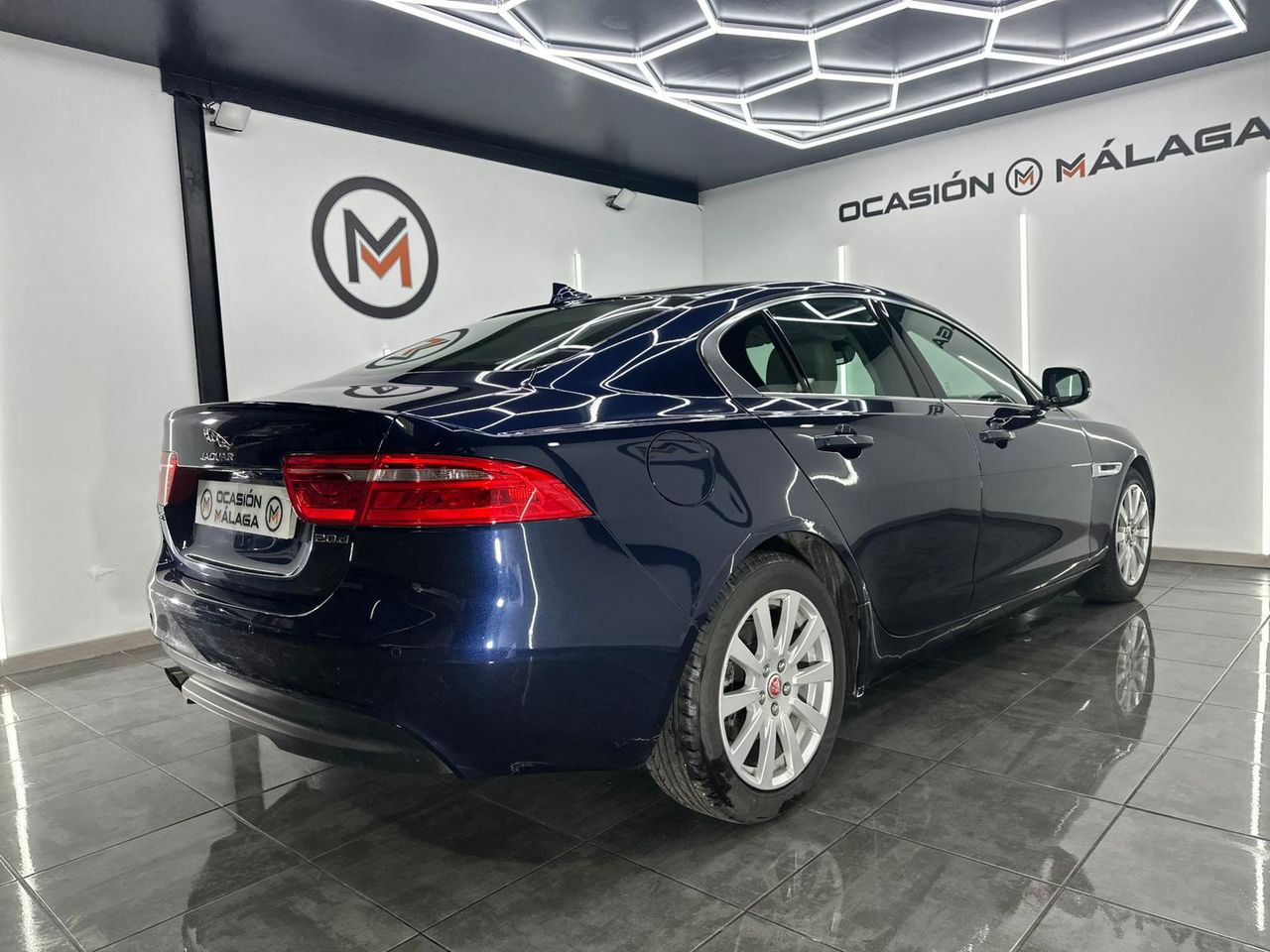 Jaguar XE 2.0 AJ200D Diesel RWD 180cv Portfolio Nacional - 84.000Km - Foto 2 