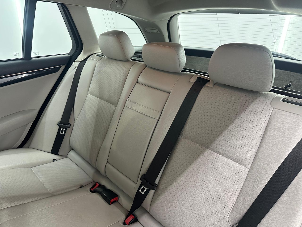 Mercedes Clase C C 200 CDI Blue Efficiency Estate 136Cv Automatic - 219.000Km - Foto 2 