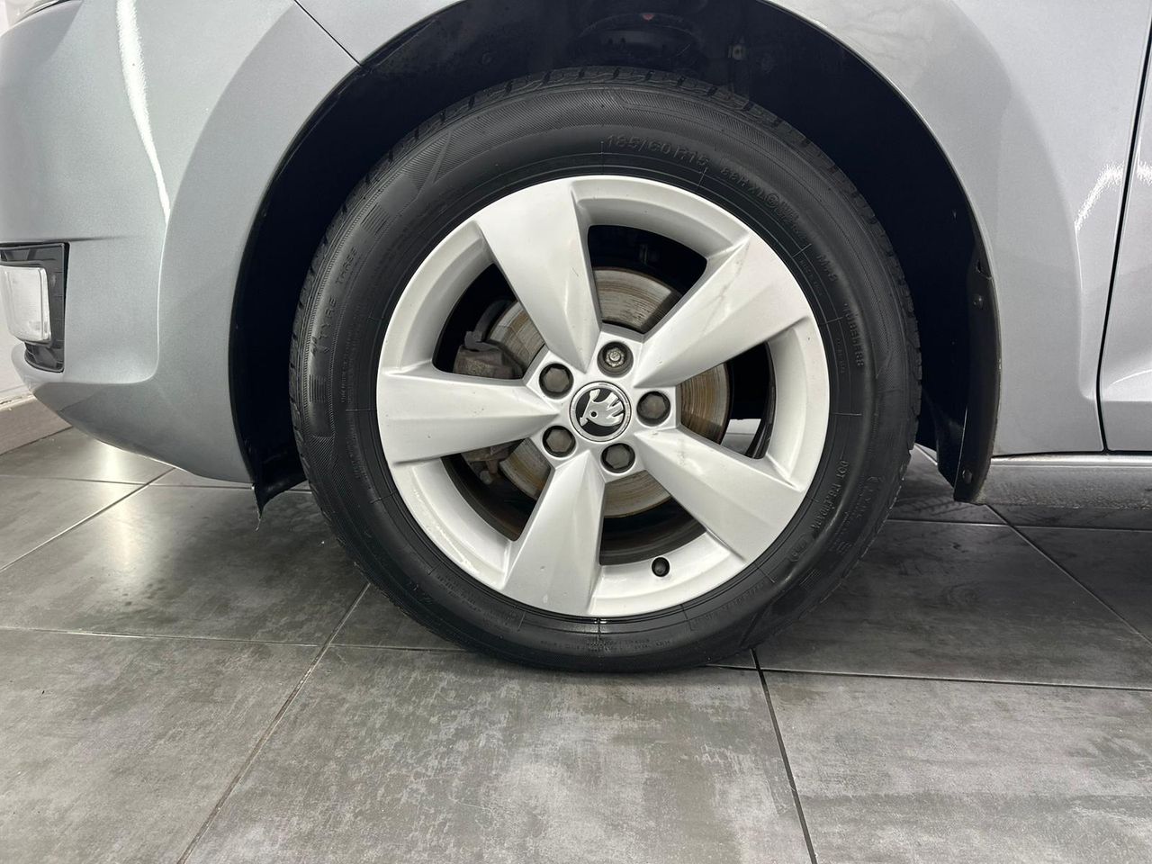 Skoda Rapid 1.2 MPI 75cv Active Nacional - 183.000Km - Foto 2 