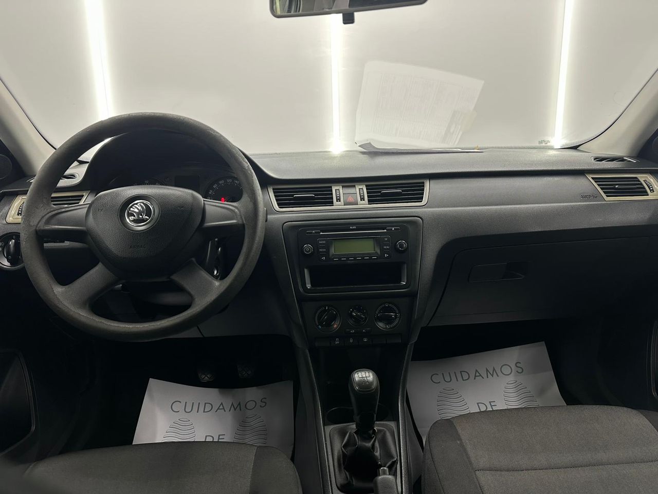 Skoda Rapid 1.2 MPI 75cv Active Nacional - 183.000Km - Foto 2 