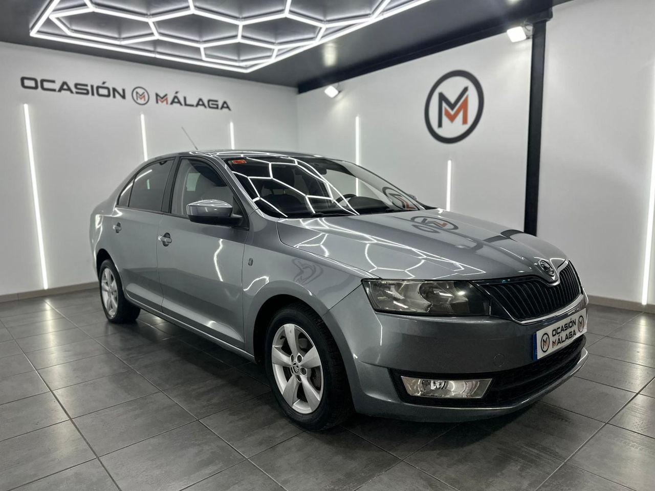 Skoda Rapid 1.2 MPI 75cv Active Nacional - 183.000Km - Foto 2 