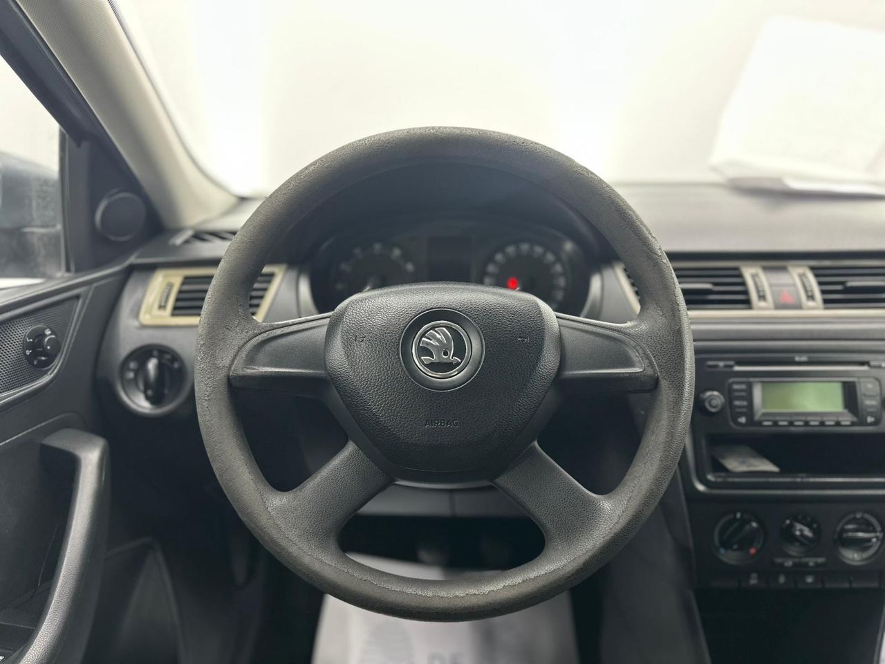 Skoda Rapid 1.2 MPI 75cv Active Nacional - 183.000Km - Foto 2 