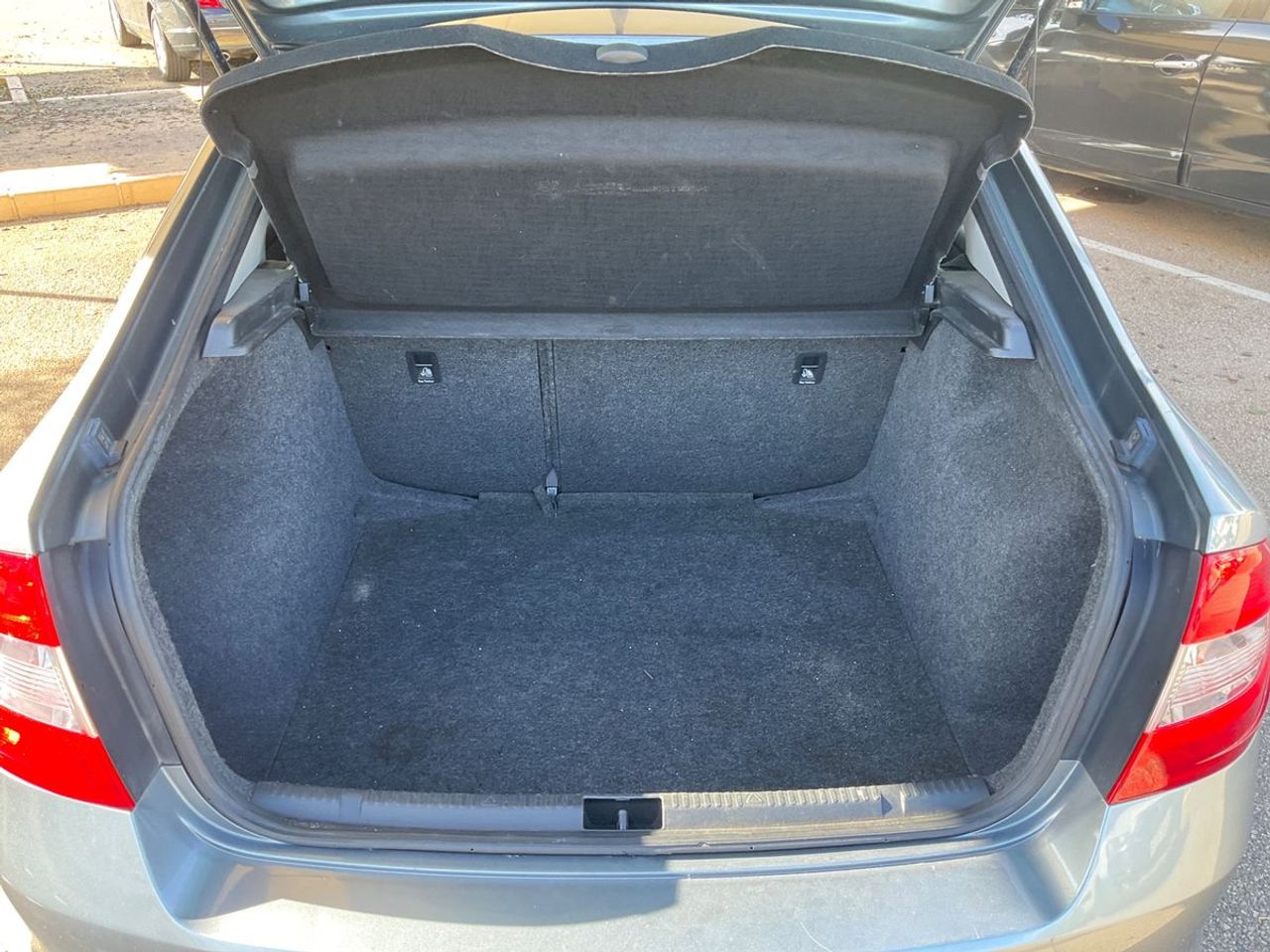 Skoda Rapid 1.2 MPI 75cv Active Nacional - 183.000Km - Foto 2 