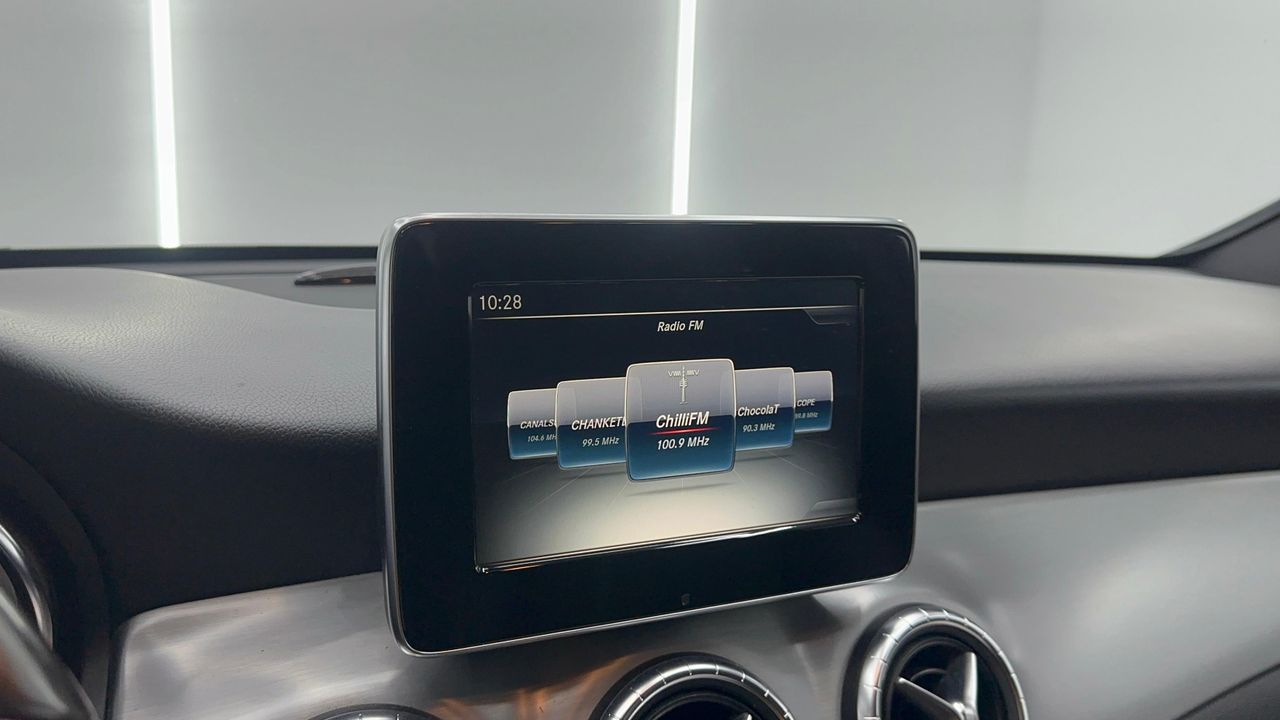 Mercedes Clase CLA CLA 200 d AMG Line 136Cv - 175.000Km - Foto 2 