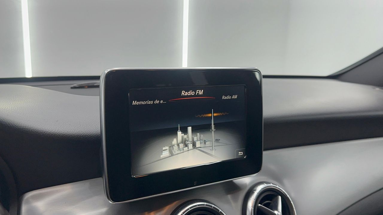 Mercedes Clase CLA CLA 200 d AMG Line 136Cv - 175.000Km - Foto 2 