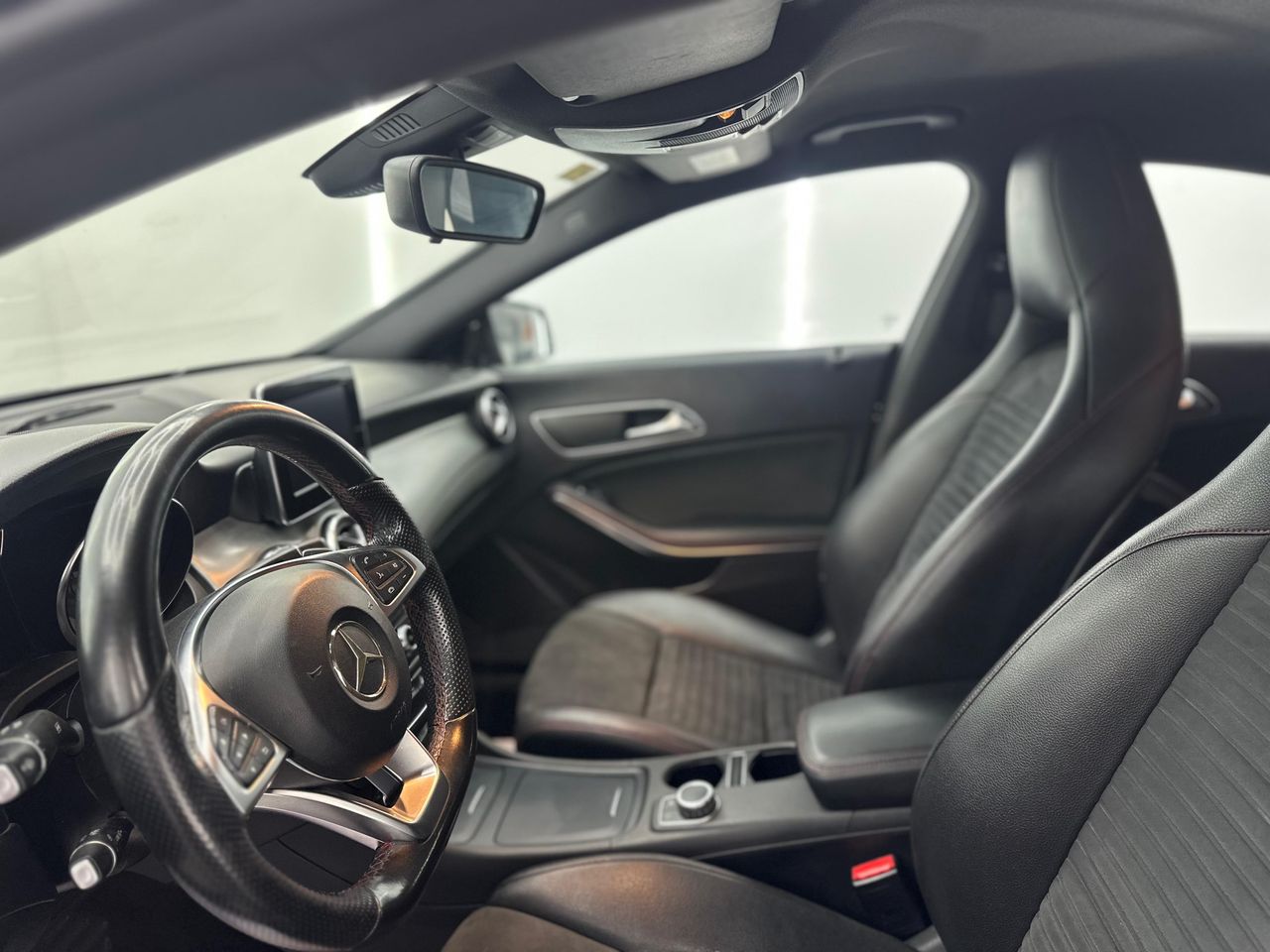 Mercedes Clase CLA CLA 200 d AMG Line 136Cv - 175.000Km - Foto 2 