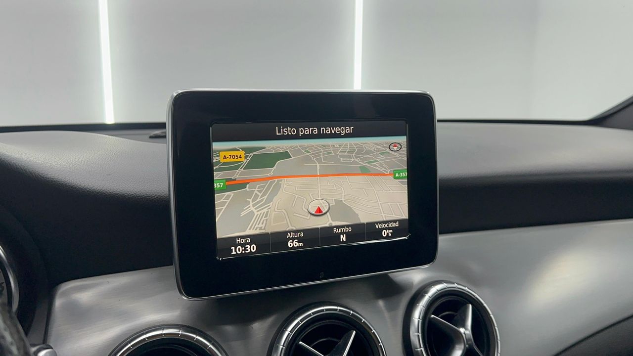 Mercedes Clase CLA CLA 200 d AMG Line 136Cv - 175.000Km - Foto 2 