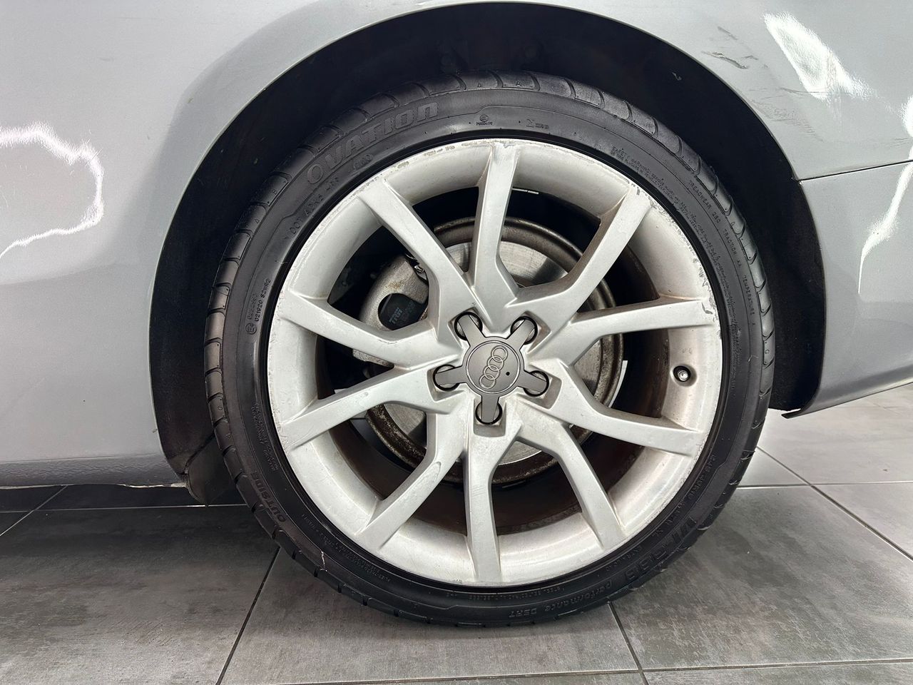 Audi A5 2.7 TDI 190cv DPF multitronic Nacional con Sonido Activo Pantalla 12