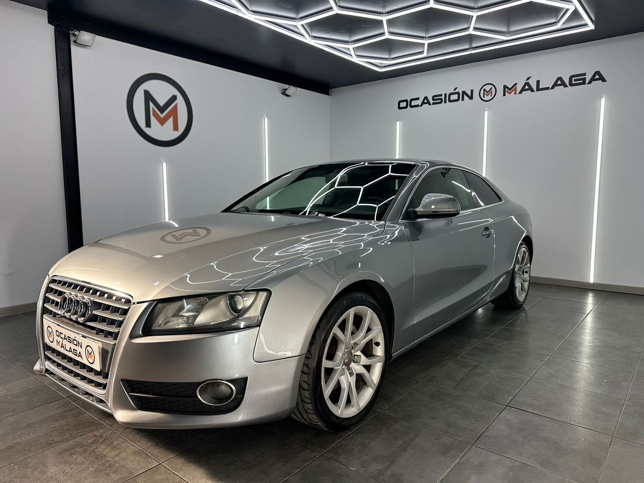 Audi A5 2.7 TDI 190cv DPF multitronic Nacional con Sonido Activo Pantalla 12
