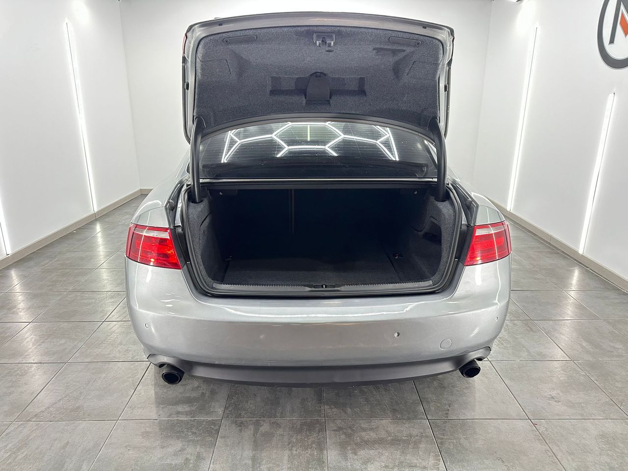 Audi A5 2.7 TDI 190cv DPF multitronic Nacional con Sonido Activo Pantalla 12