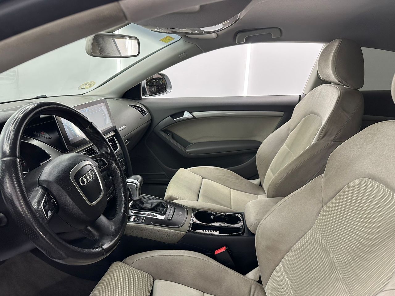 Audi A5 2.7 TDI 190cv DPF multitronic Nacional con Sonido Activo Pantalla 12