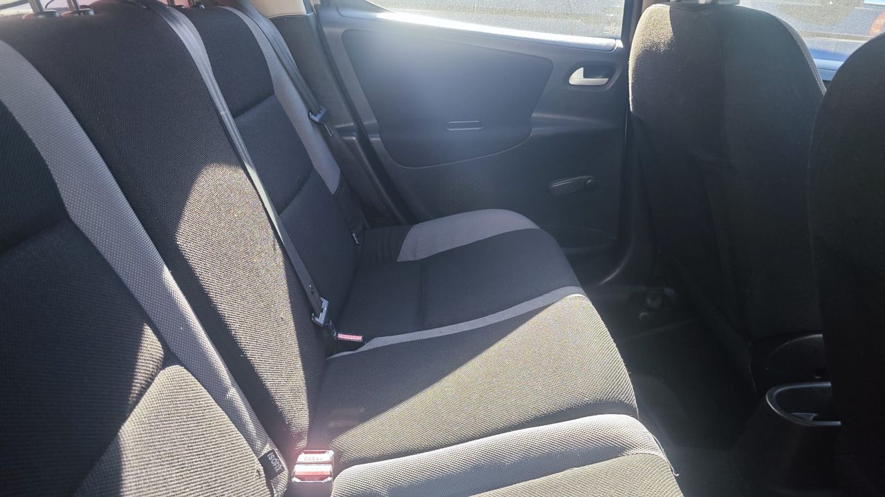 Peugeot 207 Confort 1.6 HDI 90 Cv - 258.000Km - Foto 2 