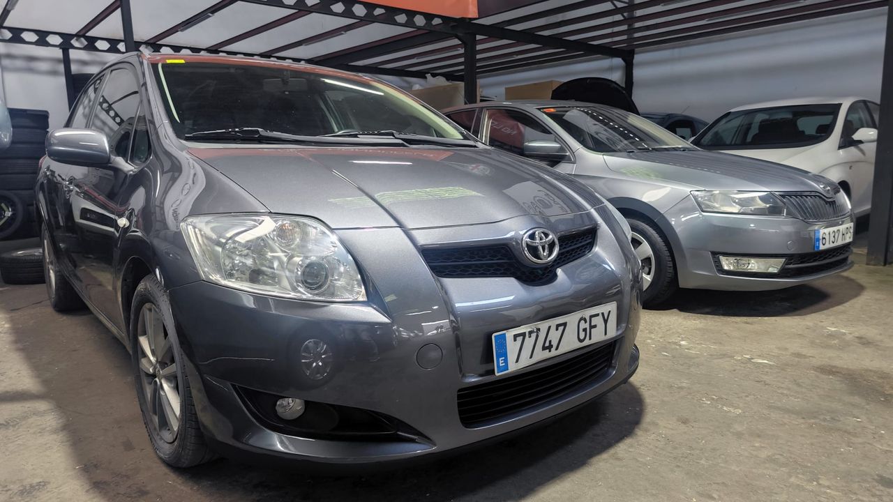 Toyota Auris 2.0 D-4D Sol Único propietario  - 273.000Km - Foto 2 