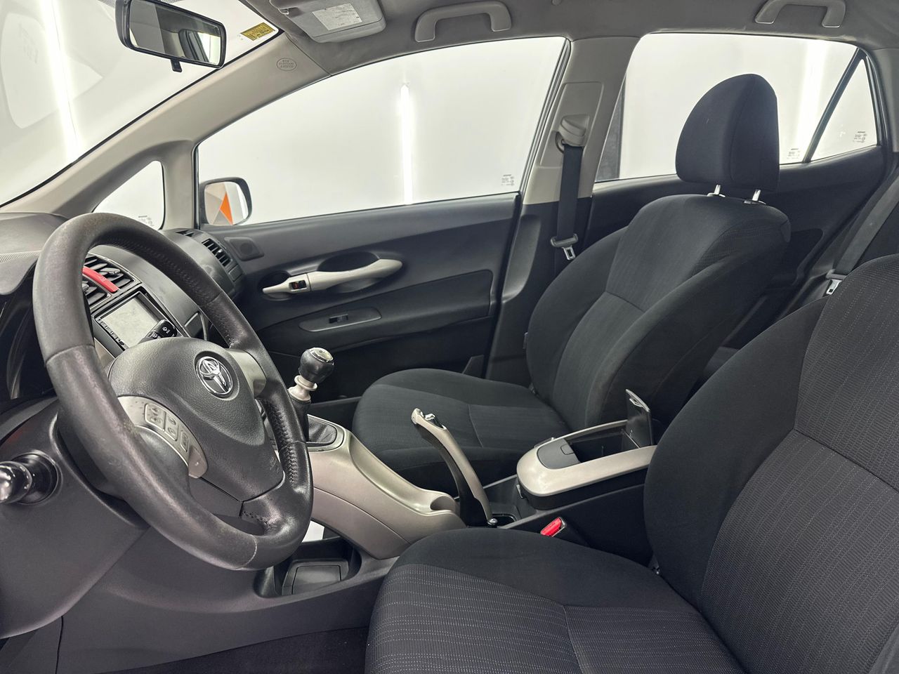 Toyota Auris 2.0 D-4D Sol Único propietario  - 273.000Km - Foto 2 