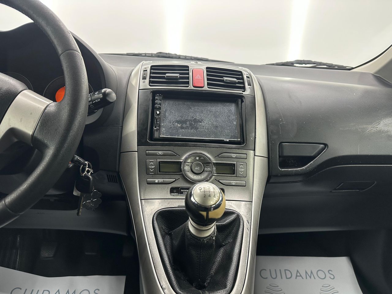 Toyota Auris 2.0 D-4D Sol Único propietario  - 273.000Km - Foto 2 