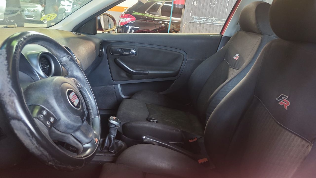 Toyota Auris 2.0 D-4D Sol Único propietario  - 273.000Km - Foto 2 