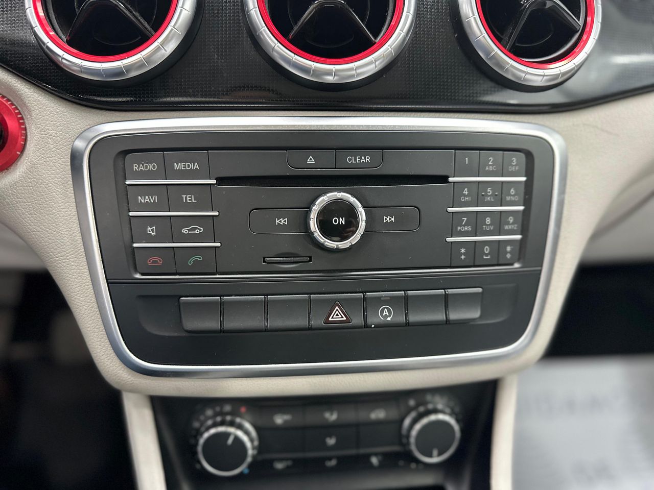 Mercedes Clase CLA CLA 200 CDI AMG Line Nacional 136Cv - 2 años Garantia - Foto 2 