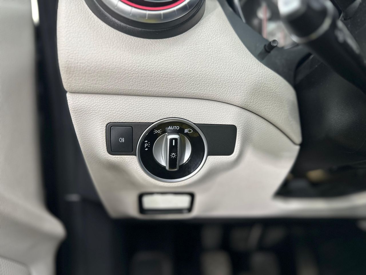 Mercedes Clase CLA CLA 200 CDI AMG Line Nacional 136Cv - 2 años Garantia - Foto 2 