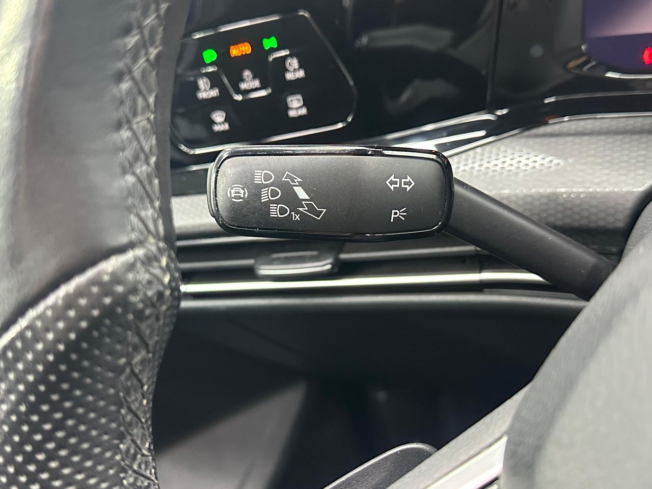 Volkswagen Golf GTD 2.0 TDI (200CV) DSG HISTORIAL  - 92.000KM - Foto 2 