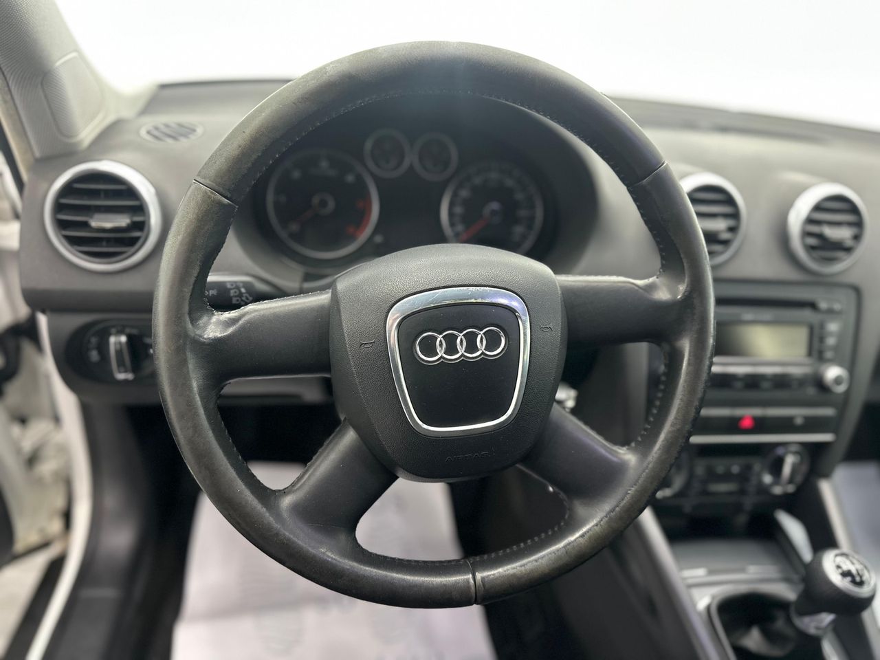 Audi A3 1.6 TDI 105cv Attraction Nacional - 172.000Km - Foto 2 