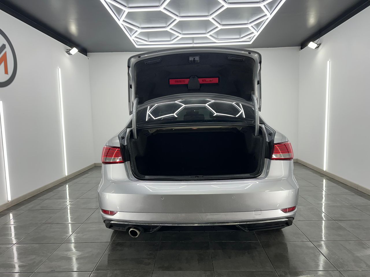 Audi A3 1.6 TDI 85kW (116CV) Sedan Nacional Sline - Foto 2 