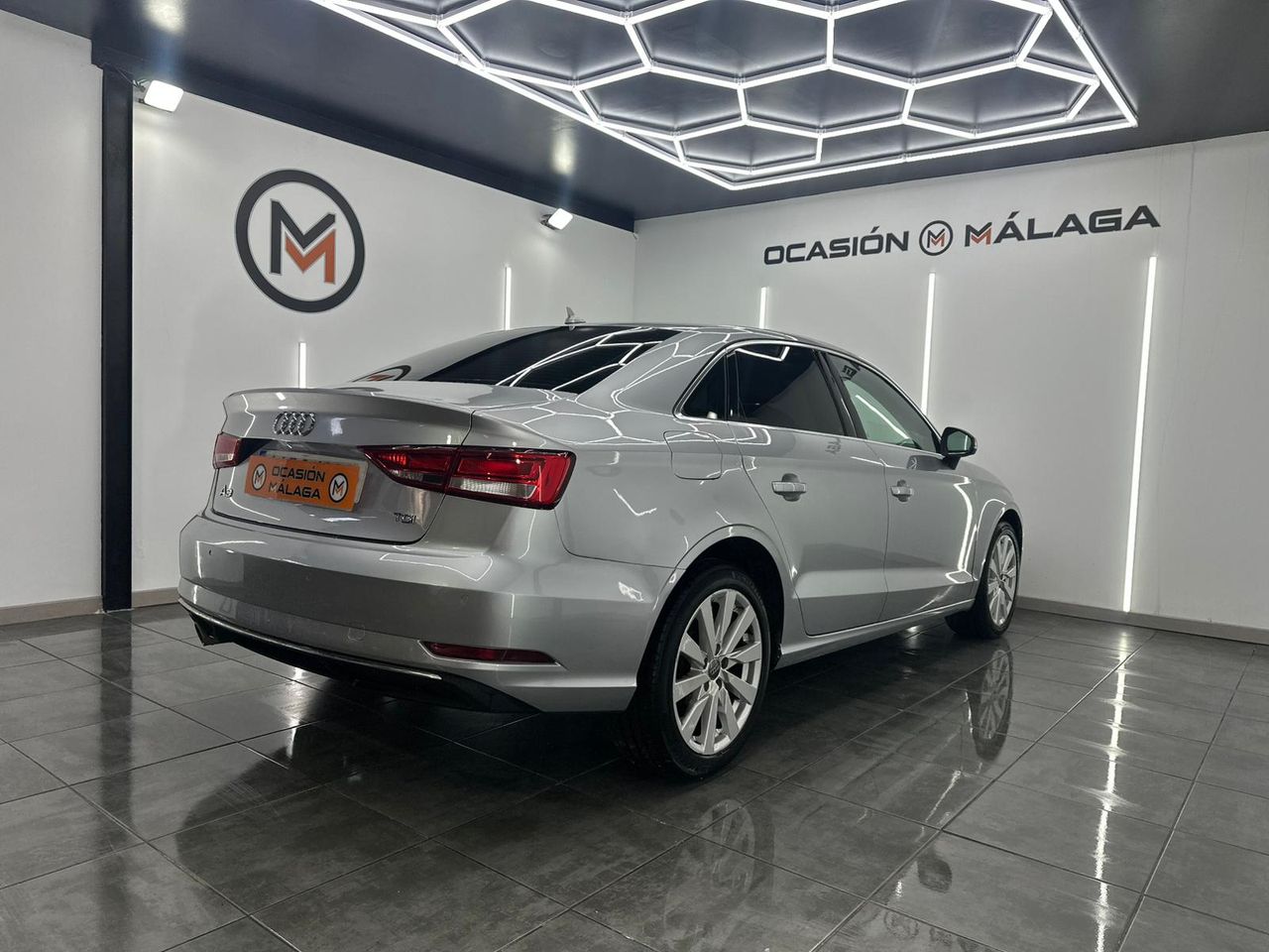 Audi A3 1.6 TDI 85kW (116CV) Sedan Nacional Sline - Foto 2 