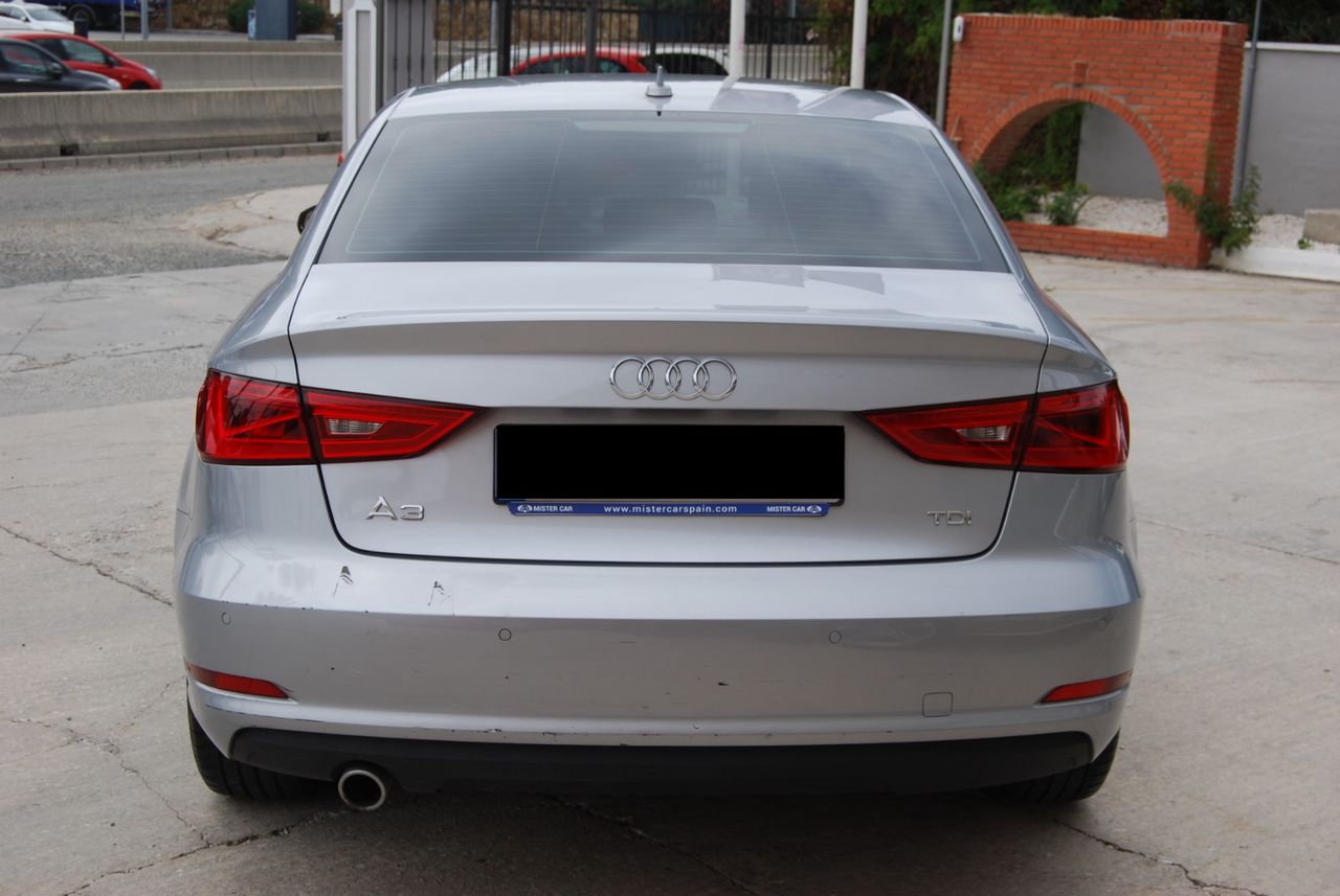 Audi A3 1.6 TDI 85kW (116CV) Sedan Nacional Sline - Foto 2 