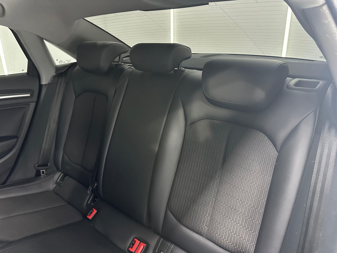 Audi A3 1.6 TDI 85kW (116CV) Sedan Nacional Sline - Foto 2 