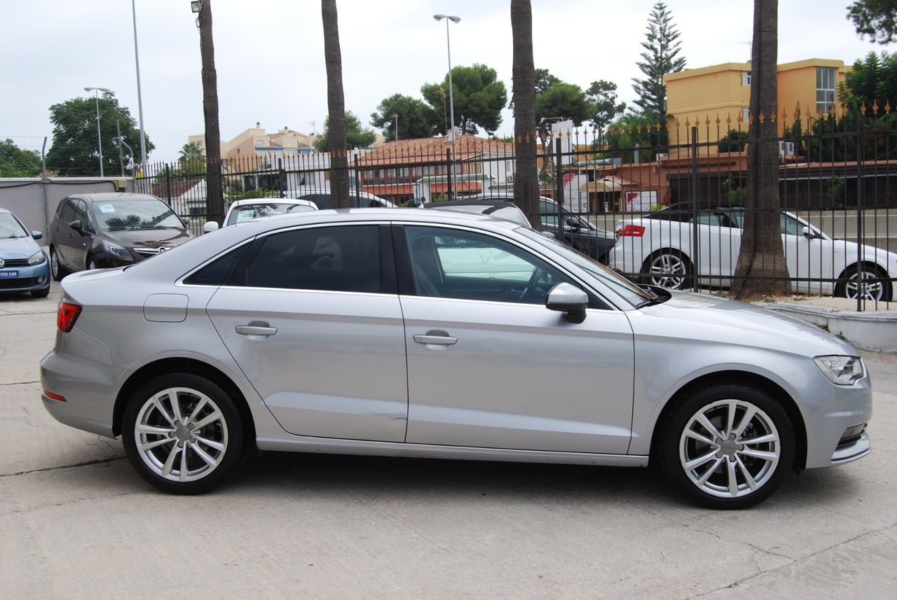 Audi A3 1.6 TDI 85kW (116CV) Sedan Nacional Sline - Foto 2 