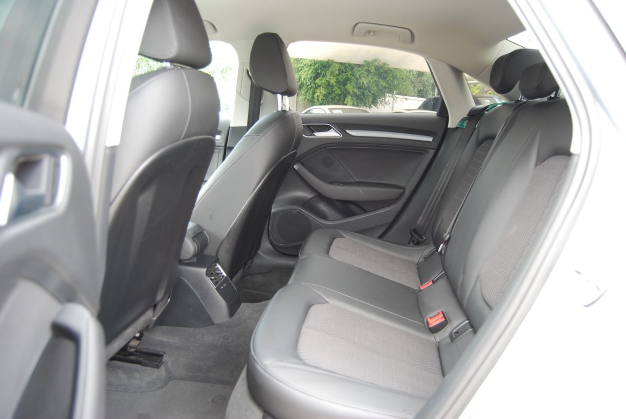 Audi A3 1.6 TDI 85kW (116CV) Sedan Nacional Sline - Foto 2 