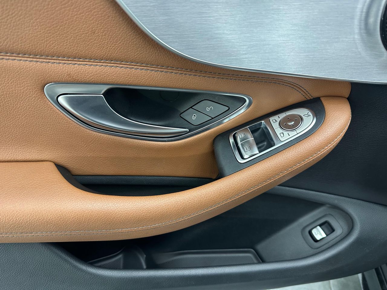 Mercedes Clase C C Coupé 300 AMG Line 245Cv Nacional - 199.000Km - IVA DEDUCIBLE - Foto 2 