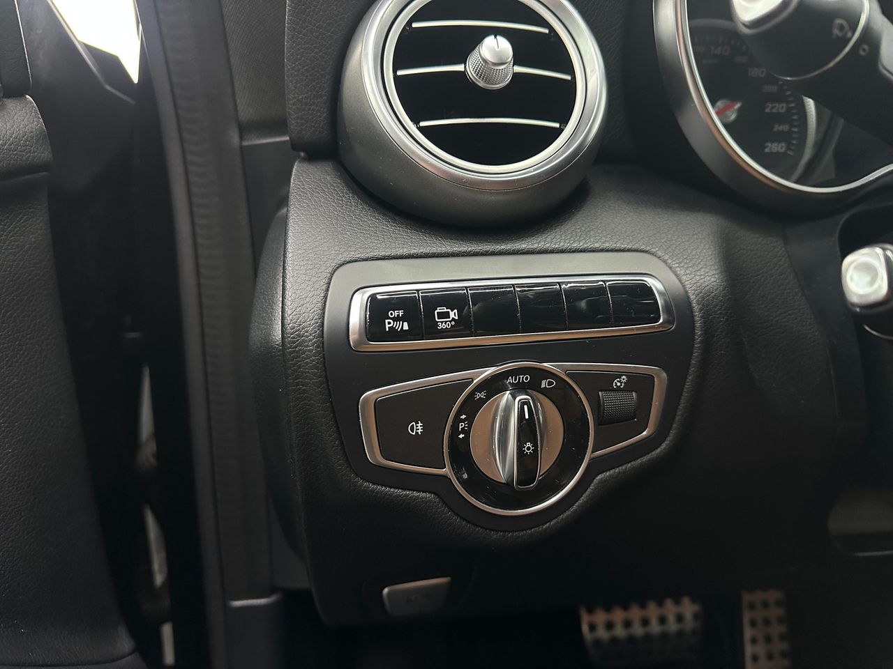 Mercedes Clase C C Coupé 300 AMG Line 245Cv Nacional - 199.000Km - IVA DEDUCIBLE - Foto 2 