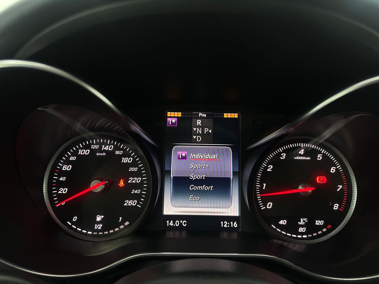 Mercedes Clase C C Coupé 300 AMG Line 245Cv Nacional - 199.000Km - IVA DEDUCIBLE - Foto 2 