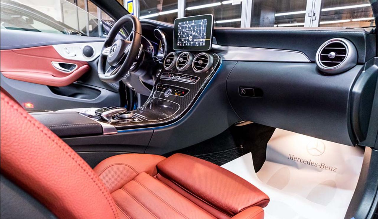 Mercedes Clase C C Coupé 300 AMG Line 245Cv Nacional - 199.000Km - IVA DEDUCIBLE - Foto 2 