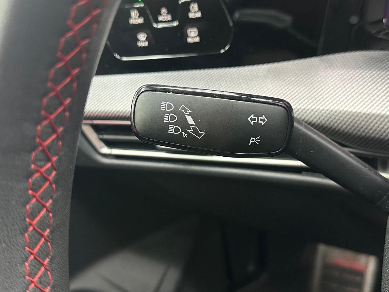 Volkswagen Golf GTI 2.0 TSI 195kW (265CV) DSG - 22400Km - Foto 2 