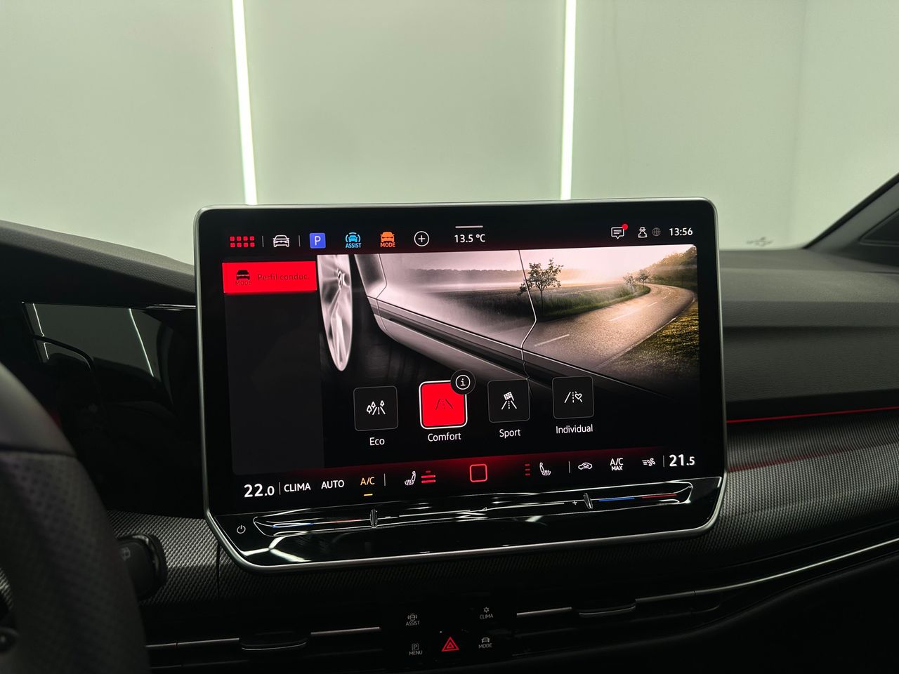 Volkswagen Golf GTI 2.0 TSI 195kW (265CV) DSG - 22400Km - Foto 2 