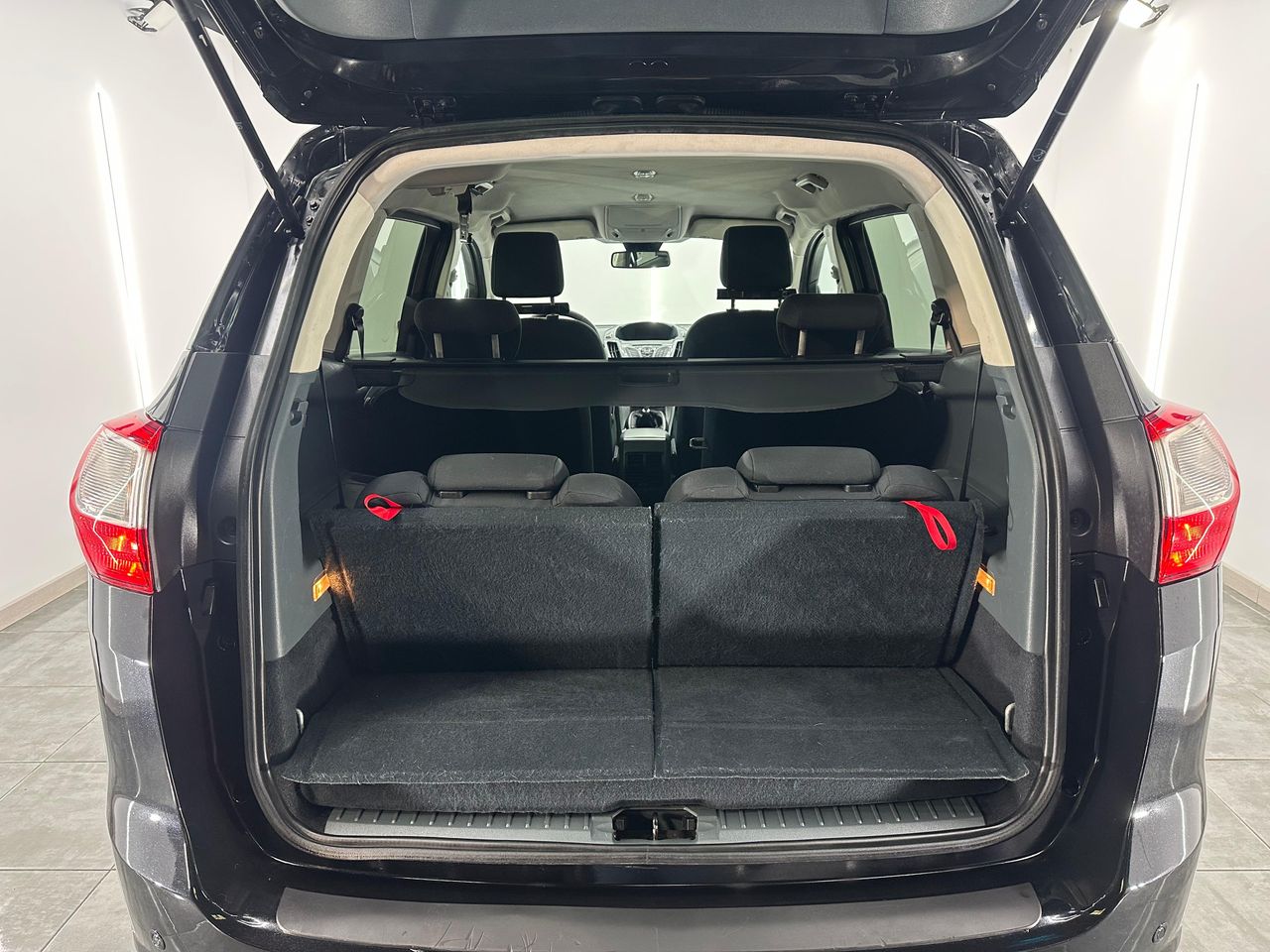 Ford Grand C-MAX 1.0 EcoBoost 125 Auto Start-Stop Trend Nacional Único Propietario - 162.000Km - Foto 2 