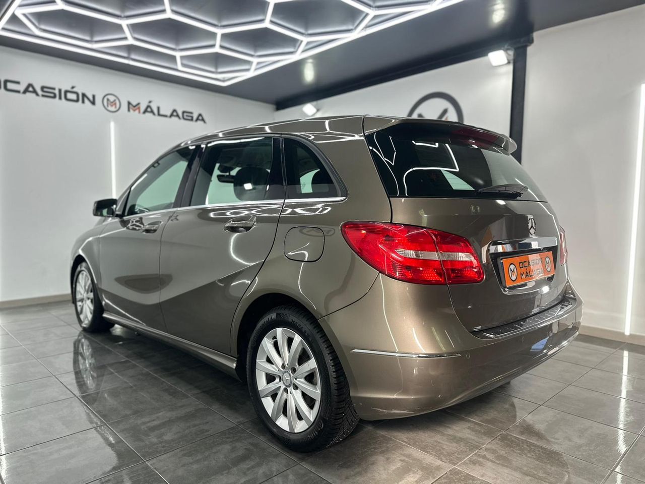 Mercedes Clase B B 200 CDI BlueEFFICIENCY - Foto 2 