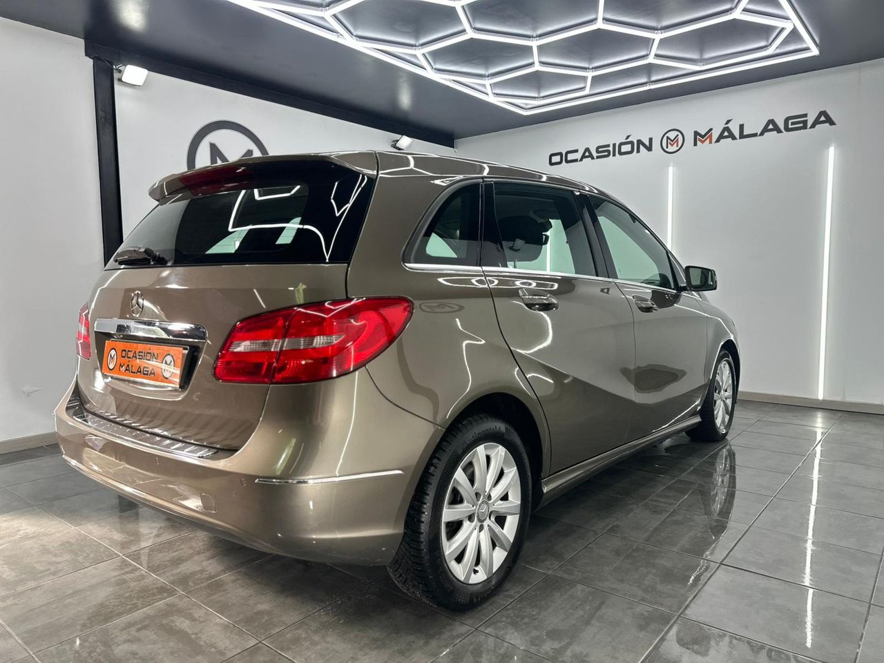 Mercedes Clase B B 200 CDI BlueEFFICIENCY - Foto 2 