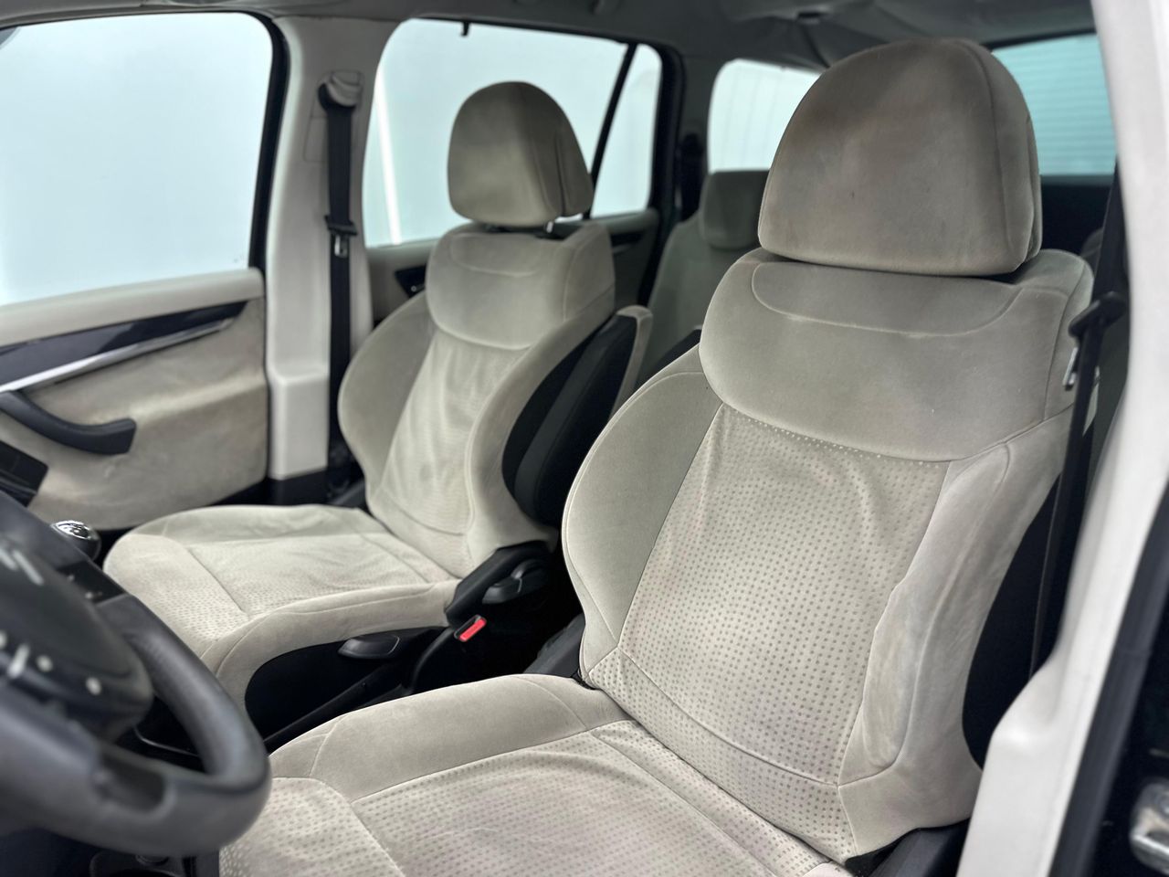 Citroën Grand C4 Picasso 2.0 HDi 150cv Exclusive Plus - Foto 2 