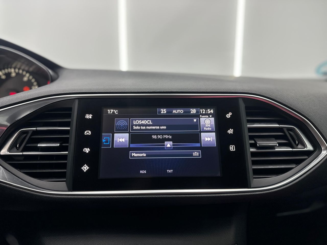 Peugeot 308 Nuevo 308 SW Active 1.6 e-HDI 115 - Foto 2 