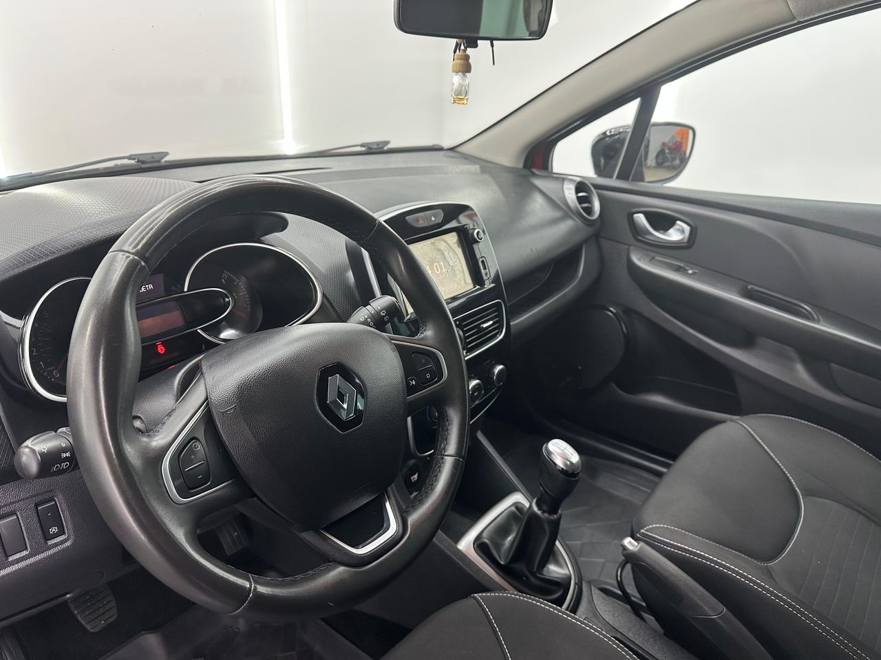 Renault Clio Limited Energy TCe 66kW (90CV) 2018 Nacional - 96.000Km - Foto 2 