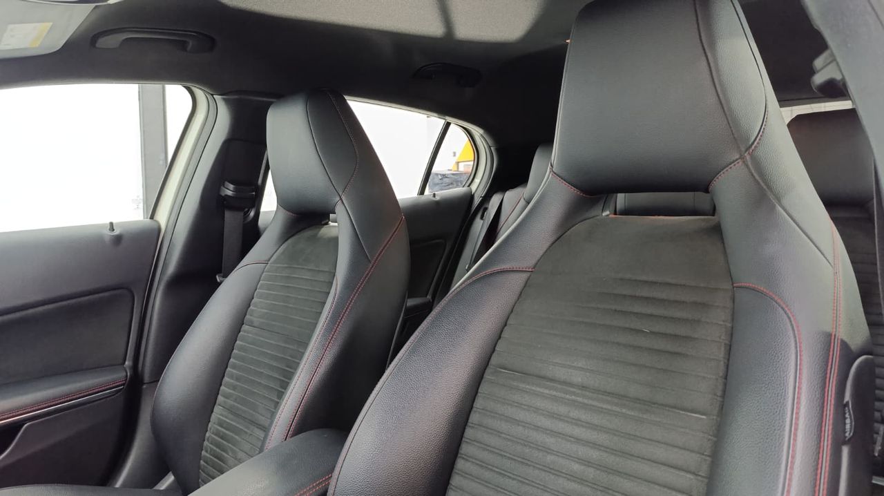 Mercedes Clase GLA GLA 180 AMG Line Nacional UNICO PROPIETARIO - 172.000Km - Foto 2 