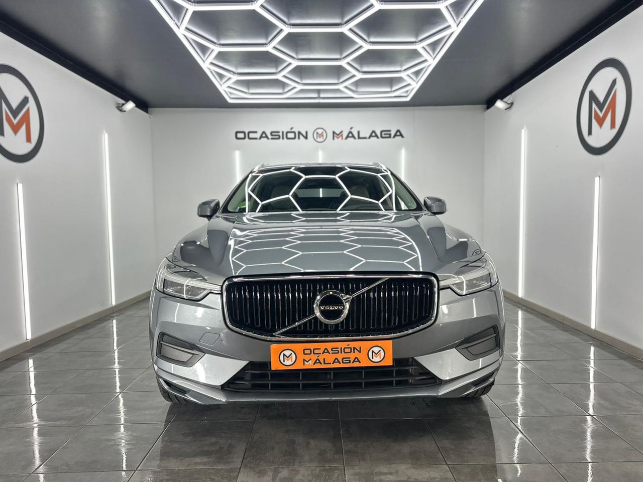 Volvo XC60 2.0 D4 AWD Momentum Auto - Foto 2 