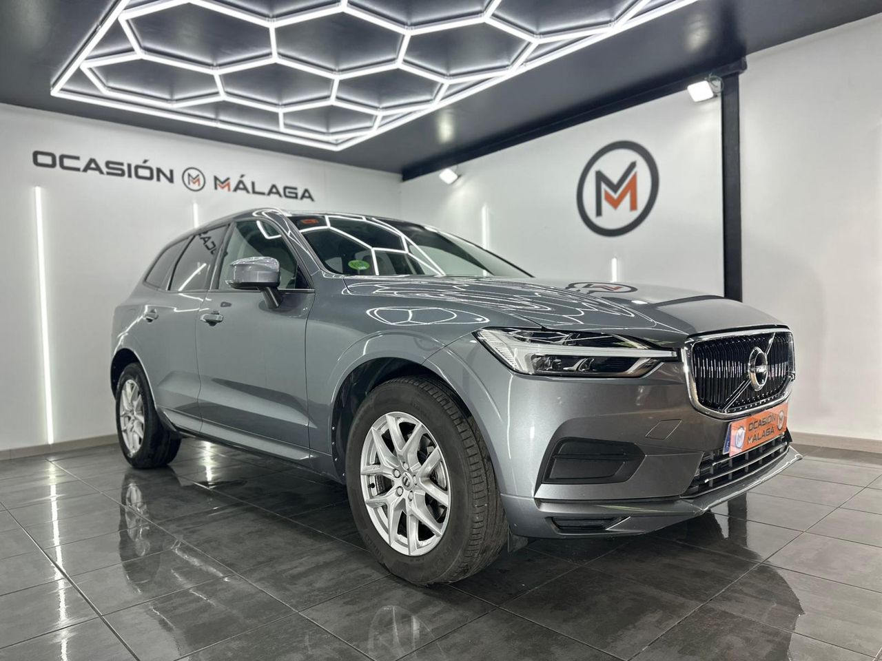 Volvo XC60 2.0 D4 AWD Momentum Auto - Foto 2 