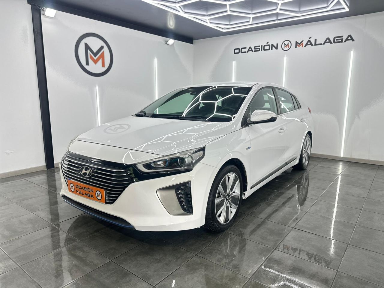 Hyundai IONIQ Híbrido 1.6 GDI 104 kW (141 CV) 6DCT Klass Nav Nacional +Único Propietario+Historial de mantenimiento - 134.000Km - Foto 2 