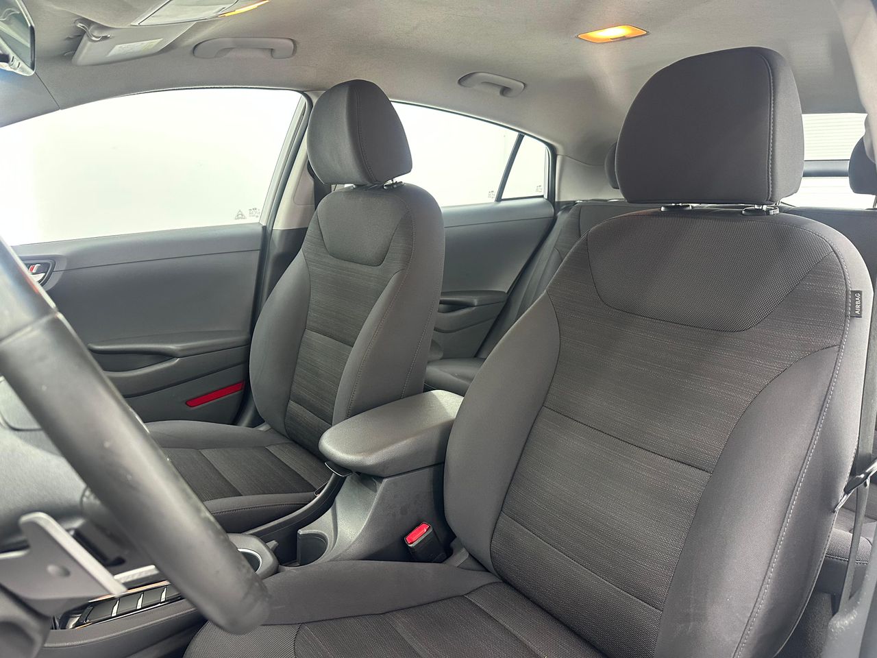 Hyundai IONIQ Híbrido 1.6 GDI 104 kW (141 CV) 6DCT Klass Nav Nacional +Único Propietario+Historial de mantenimiento - 134.000Km - Foto 2 