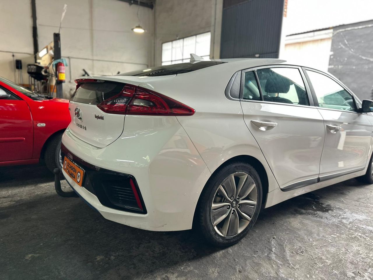 Hyundai IONIQ Híbrido 1.6 GDI 104 kW (141 CV) 6DCT Klass Nav Nacional +Único Propietario+Historial de mantenimiento - 134.000Km - Foto 2 